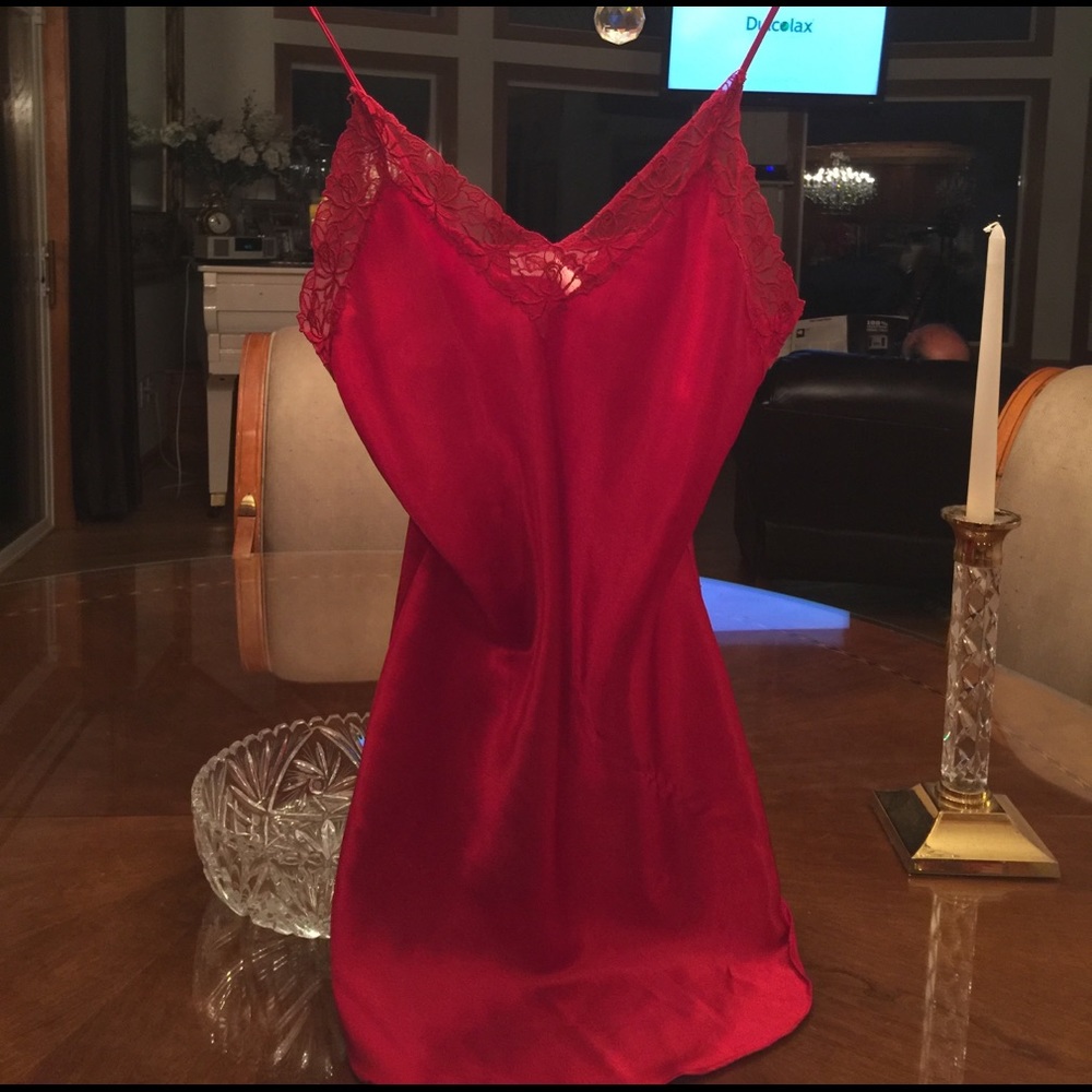 Red Silk nightgown Beautiful!