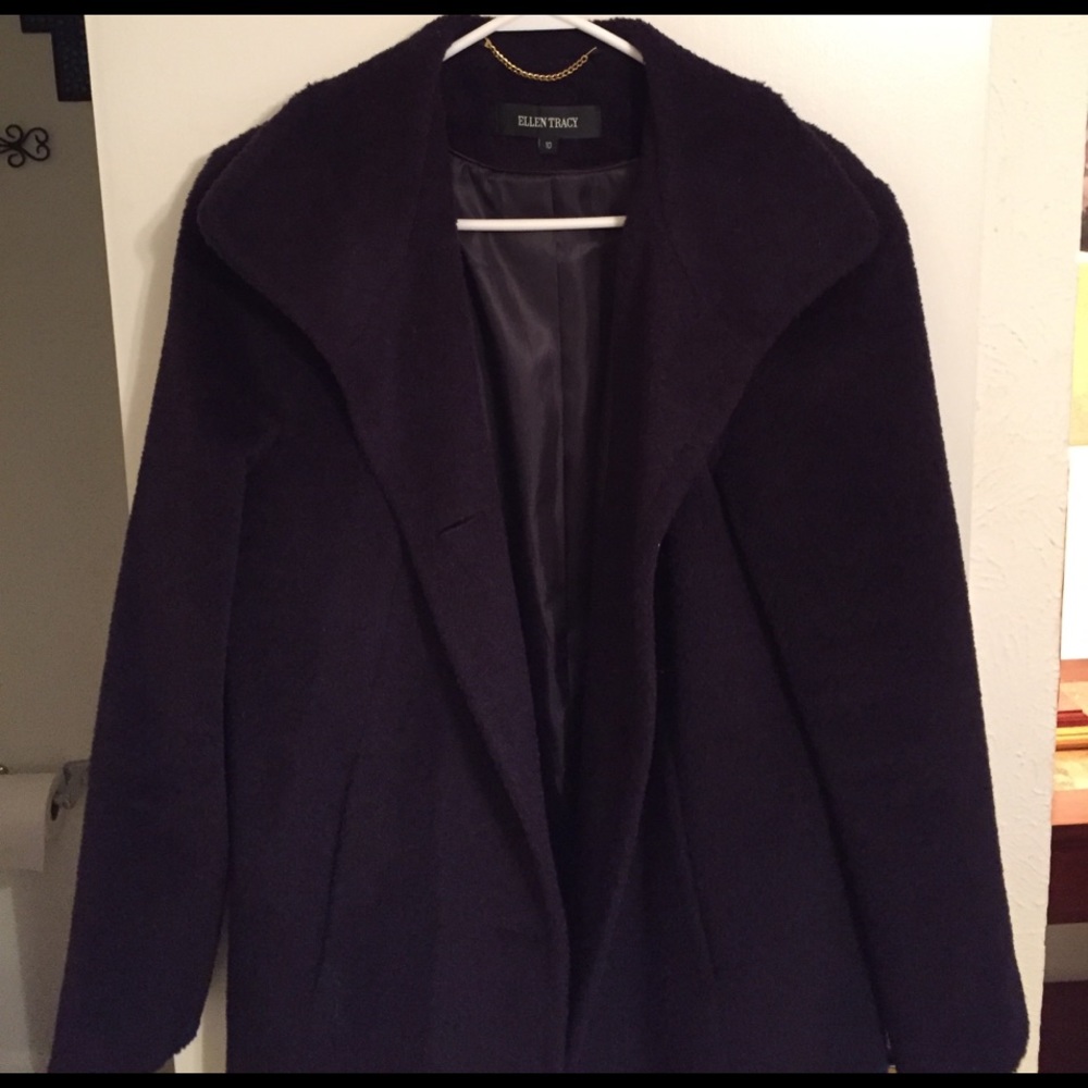 Ellen Tracy women's size 10 black pea coat.