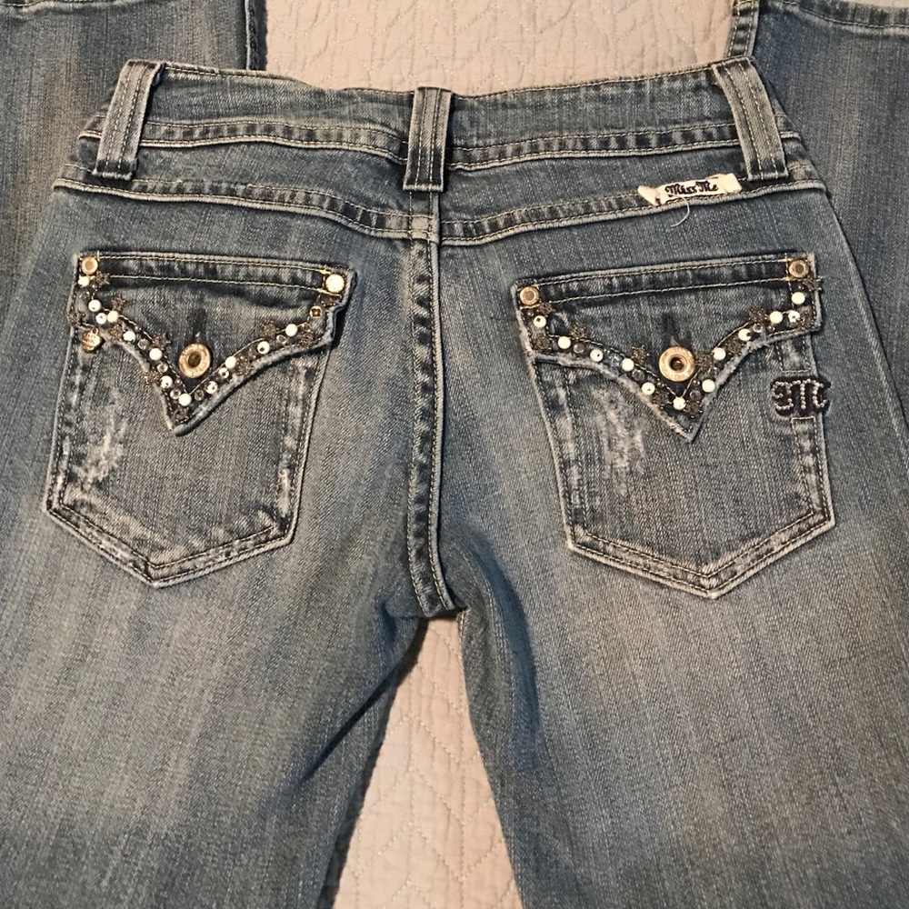 Miss me Capri jeans with simple embellishments