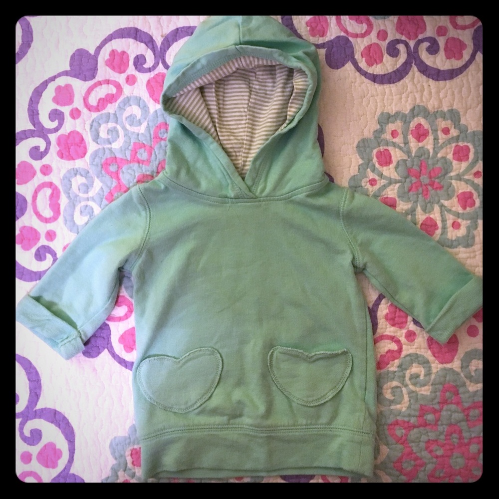 3/4 sleeve hooded pullover