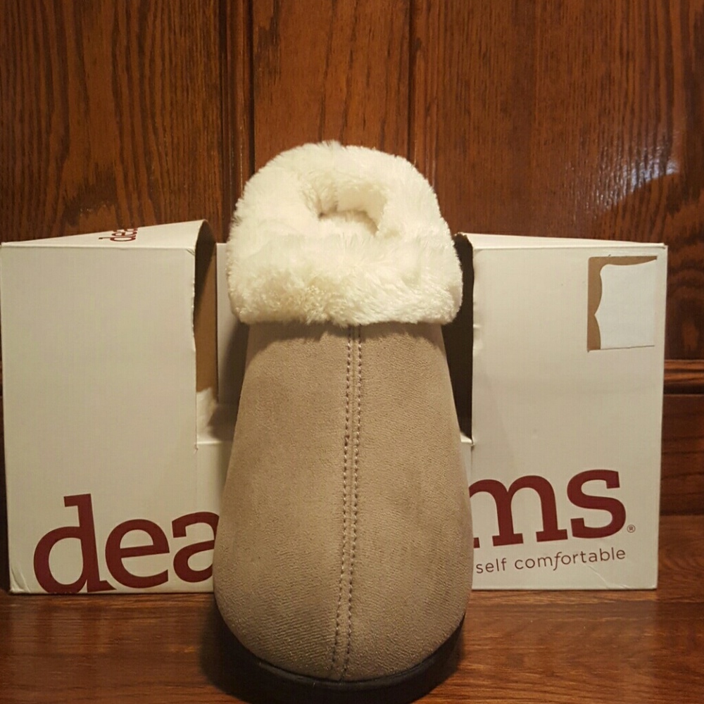 Memory foam slippers