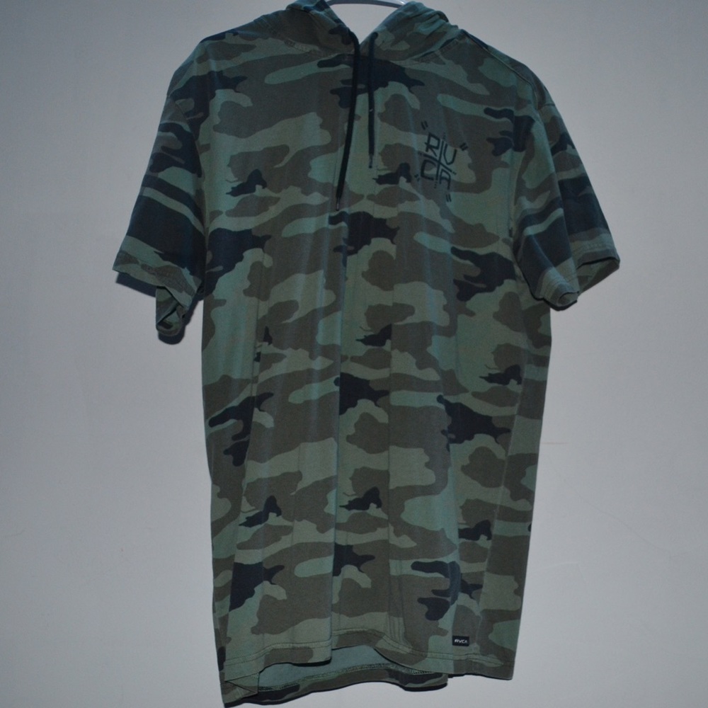 RVCA Long Camo Tee w/ Hood