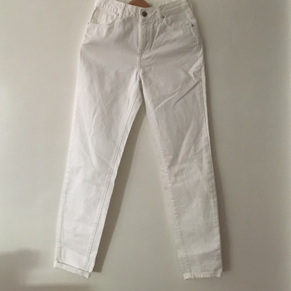 High waisted white denim jeans