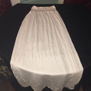 White maxi skirt
