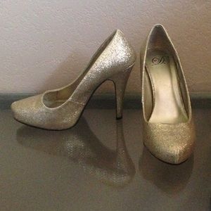 Gold sparkle heels