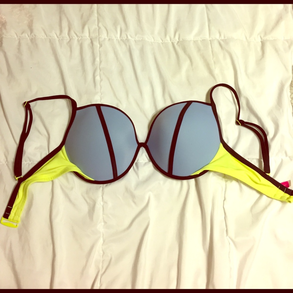 Bathing suit top