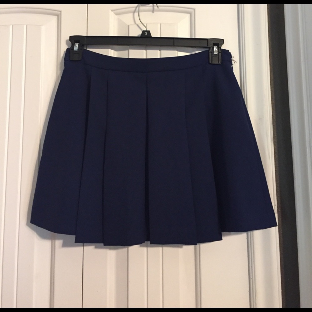 Forever 21 Navy Blue Pleated Skirt