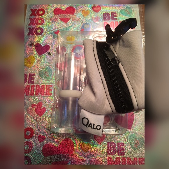 Qalo Silicone wedding band. - Picture 3 of 6