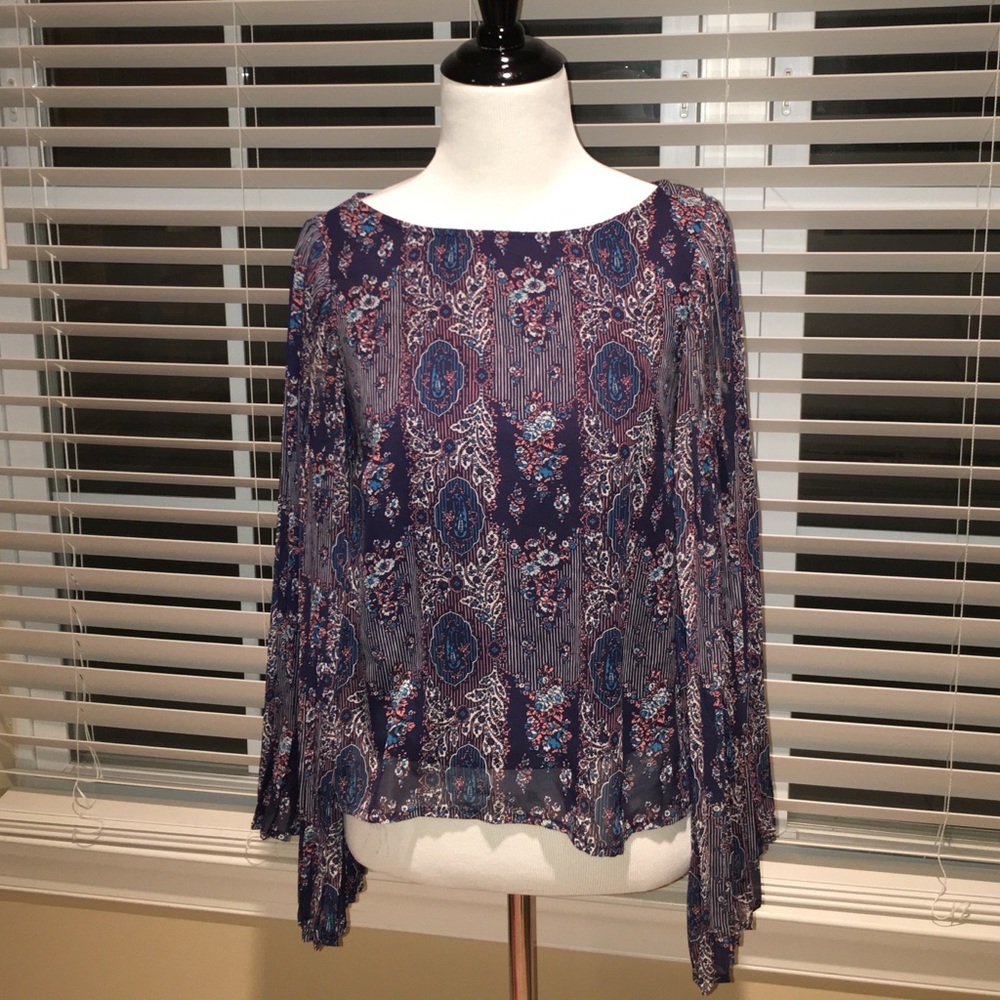 Hippie bat wing shirt