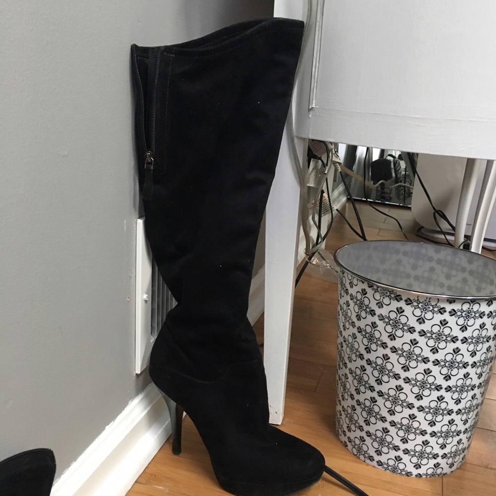 Gorgeous Knee High Boot