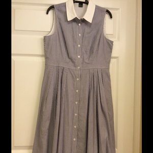 Cute white and blue dress strip dress!