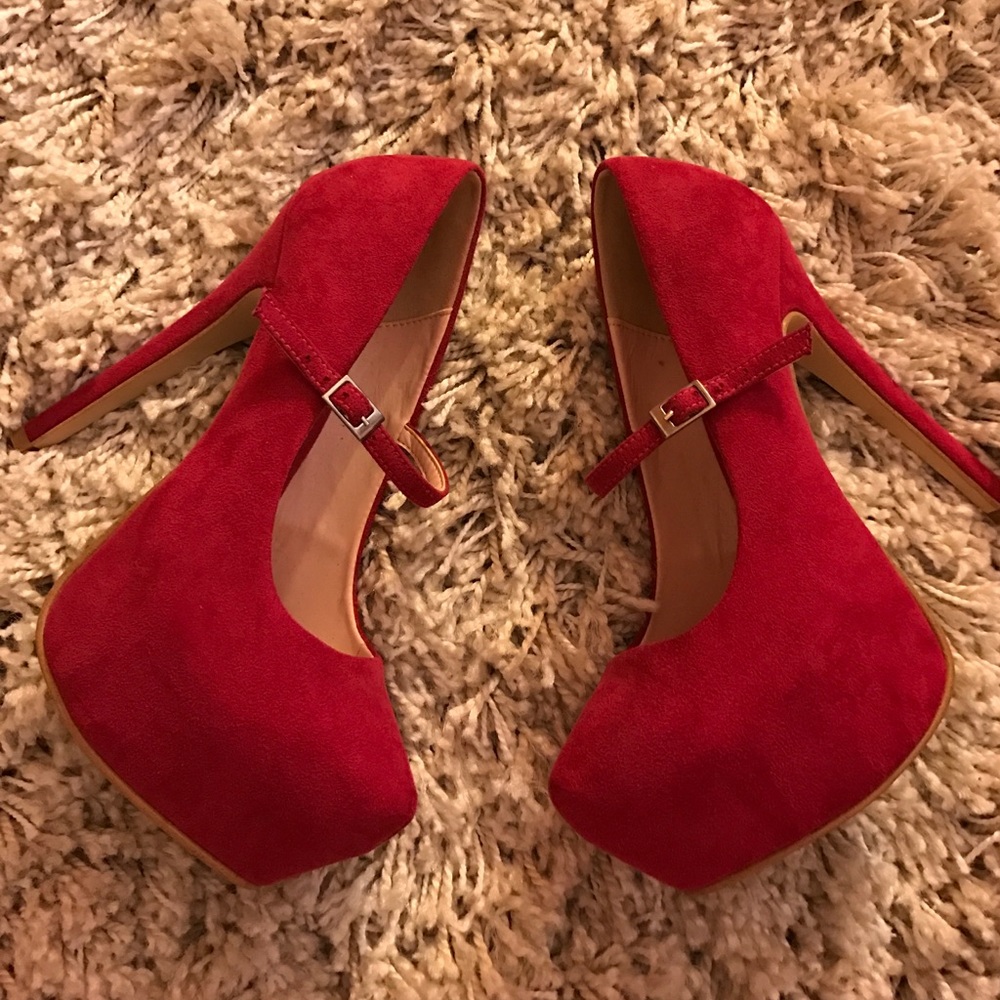 Andrea platform heels