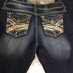 Twenty-one black by rue 21