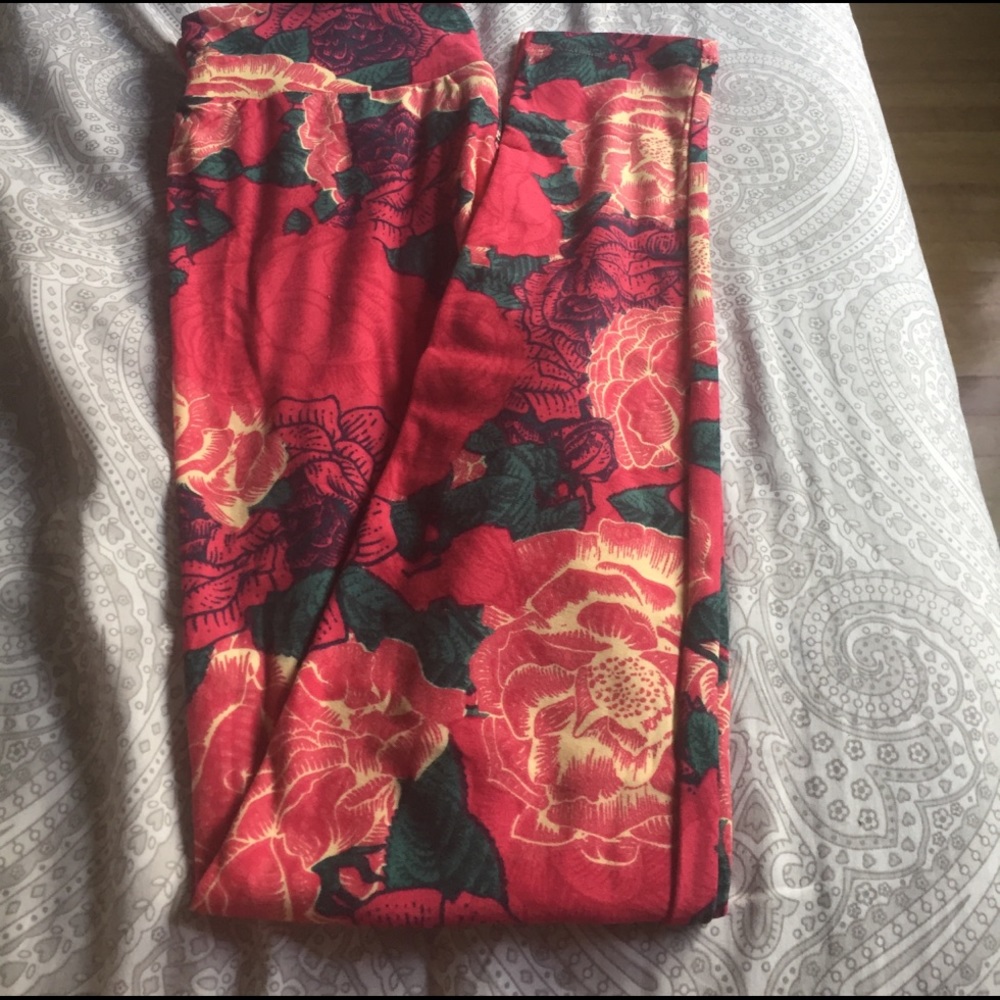 LuLaRoe Pink Rose Leggings OS NWT