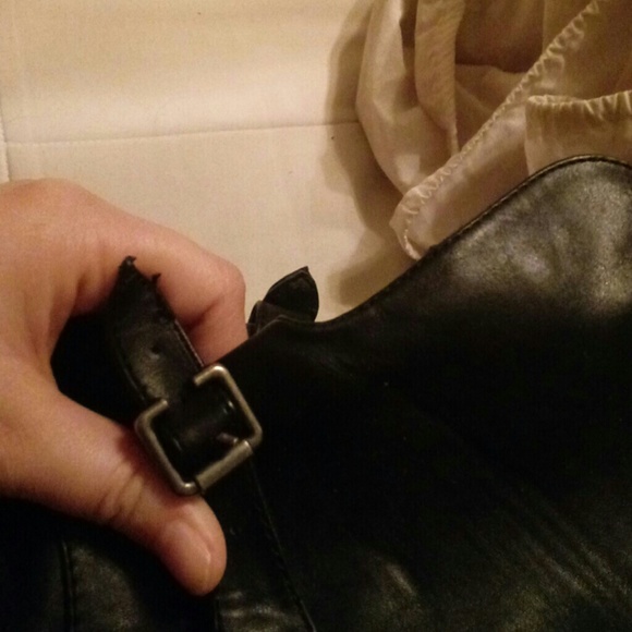 Last Chance! Knee high black boots - Picture 2 of 4