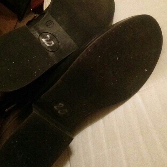 Last Chance! Knee high black boots - Picture 3 of 4