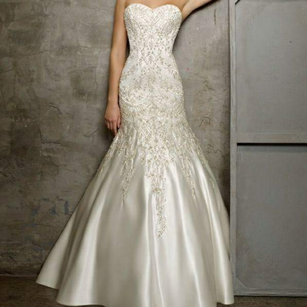 BNWT Gorgeous Mori Lee wedding gown
