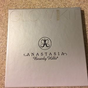 Anastasia Glow Kit