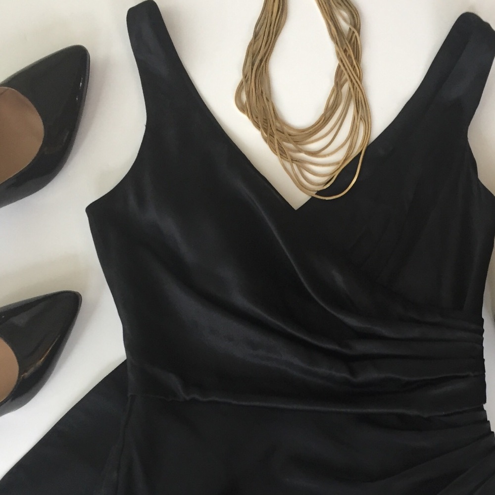 Maggy London • Black silk ruched party dress