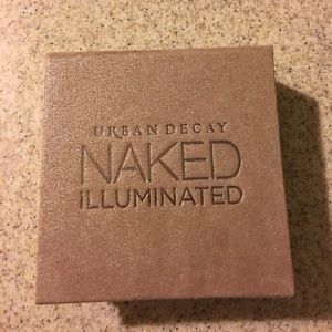 Urban Decay Naked Illuminated