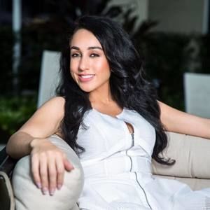 Meet your Posher, Danielle