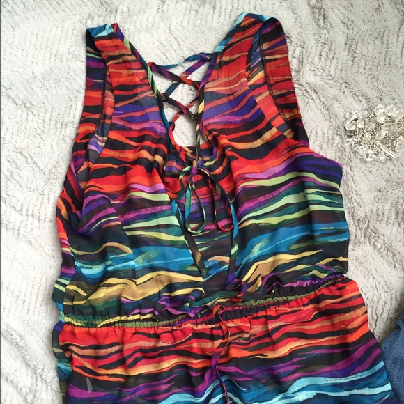 Colorful blouse tank with Tie back - Picture 3 of 3