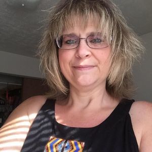 Meet your Posher, Valerie