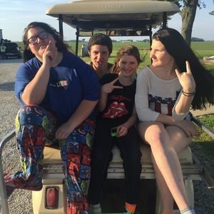 Meet your Posher, Dori