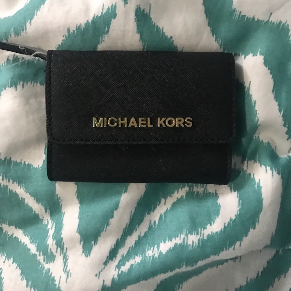 Michael kors jet set wallet for key chain