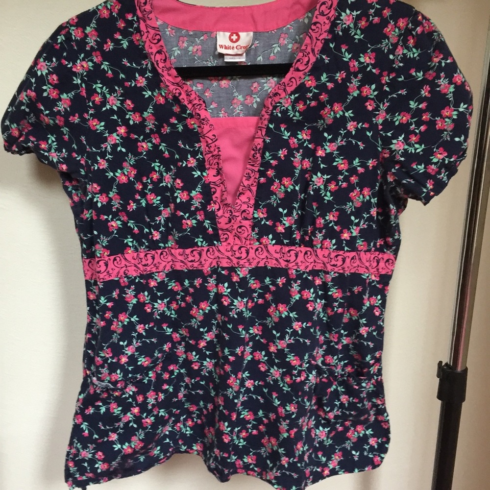 Cute floral scrub top