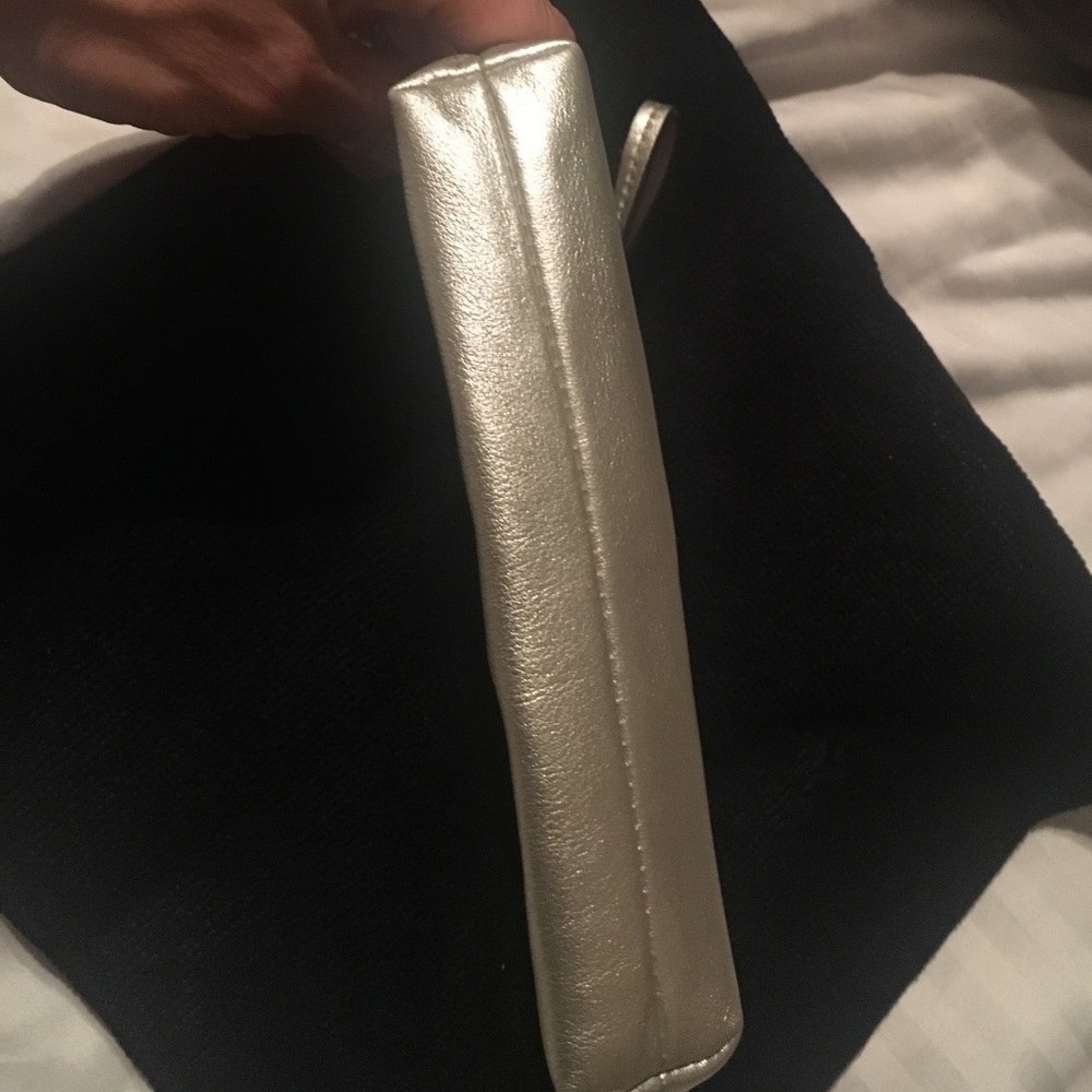 Extra Pics - image 3