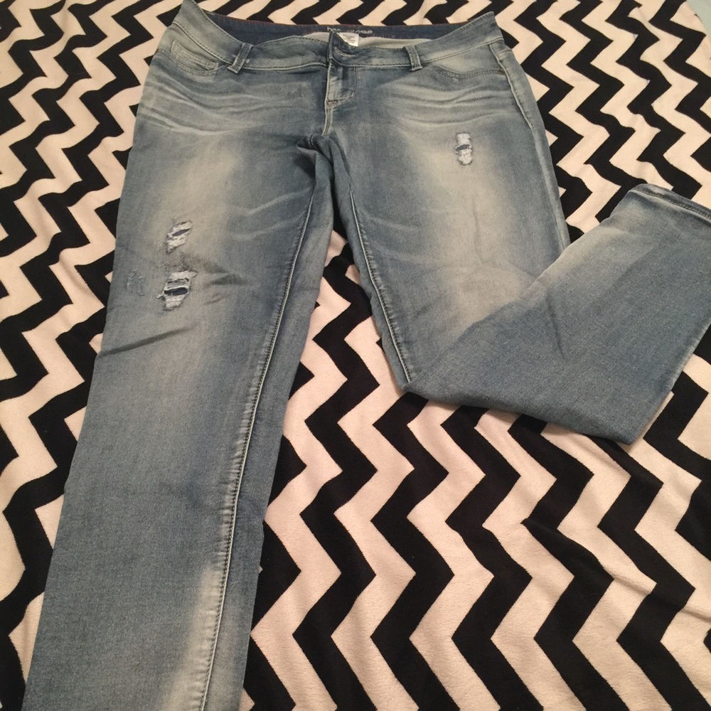 Maurices skinny stretchy washed denim jeans Size L