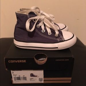 Blue hi top converse used but in good condition