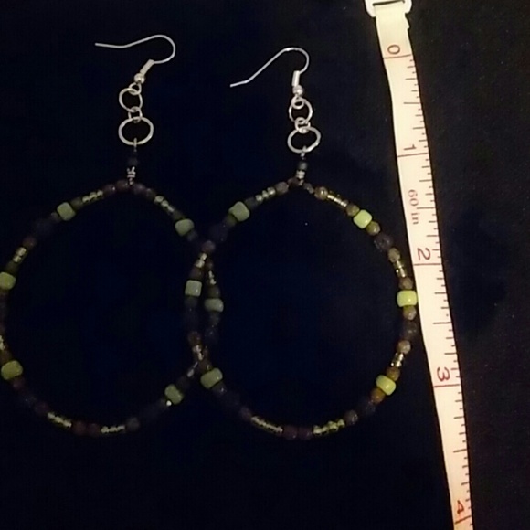 Unique-N-Delicate earrings (handmade) - Picture 2 of 3