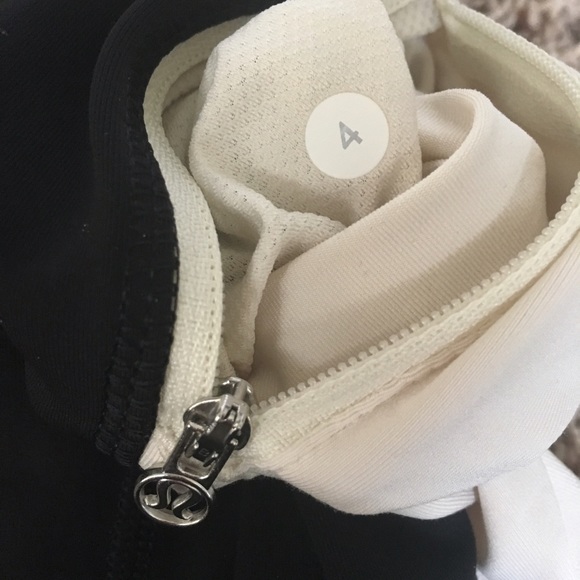 Lululemon Run: Ice Queen Pant - Picture 4 of 8