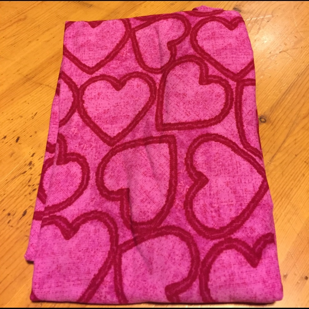 🎉SALE🎉BNWT LULAROE VALENTINES ❤️ TC LEGGINGS