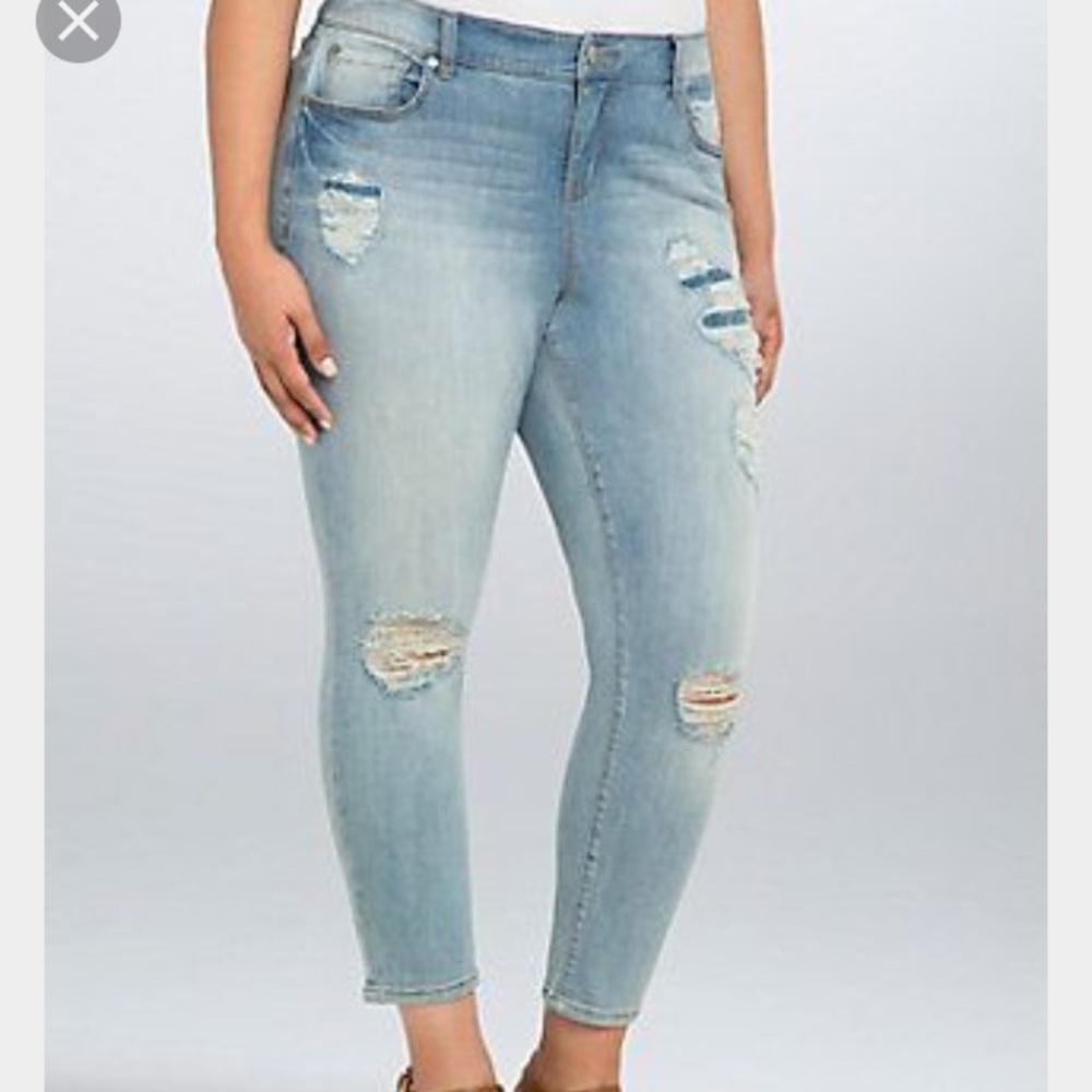 Torrid size 20 girlfriend jeans