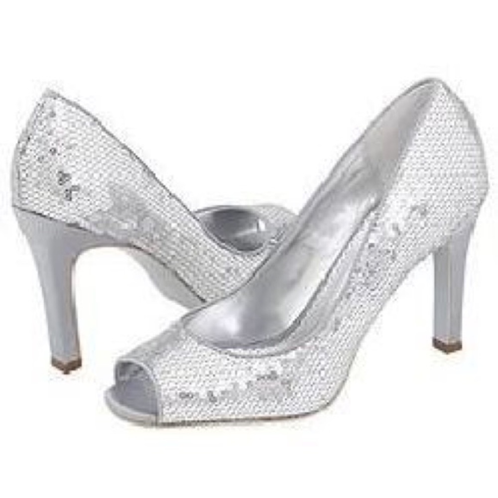 Silver sequin peep toe heels ~ size 7 👡👡