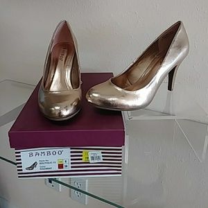 Rose gold metallic short heels