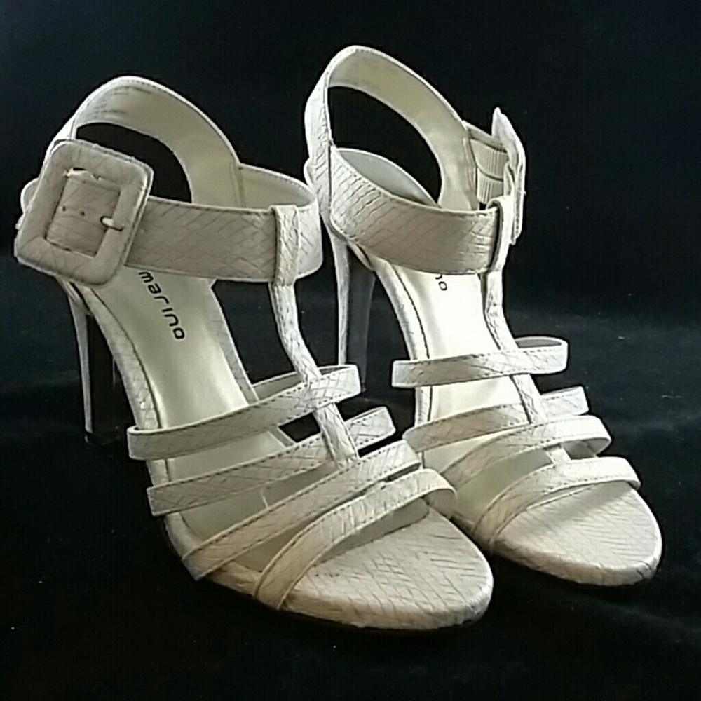 Ann Marino off white heels 👠