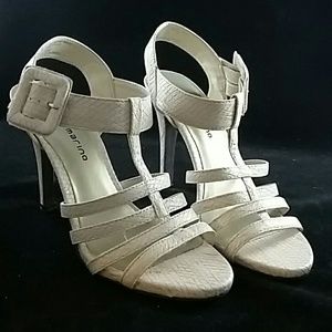 Ann Marino off white heels 👠