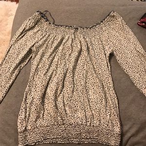 Lucky brand never worn off the shoulder