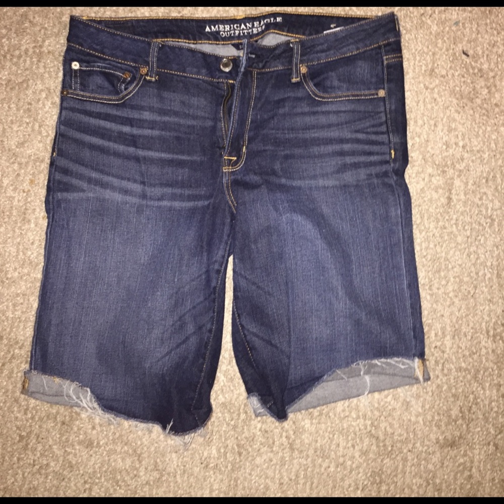 American eagle Bermuda shorts