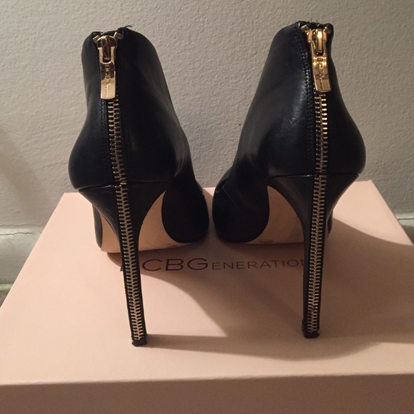 BCBGeneration Shoes - BCBG BG-Conrad leather zip back heels size 8.5 BCBGeneration Shoes - BCBG BG-Conrad leather zip back heels size 8.5
