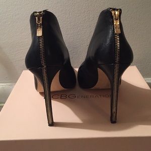 BCBGeneration Shoes - BCBG BG-Conrad leather zip back heels size 8.5 BCBGeneration Shoes - BCBG BG-Conrad leather zip back heels size 8.5