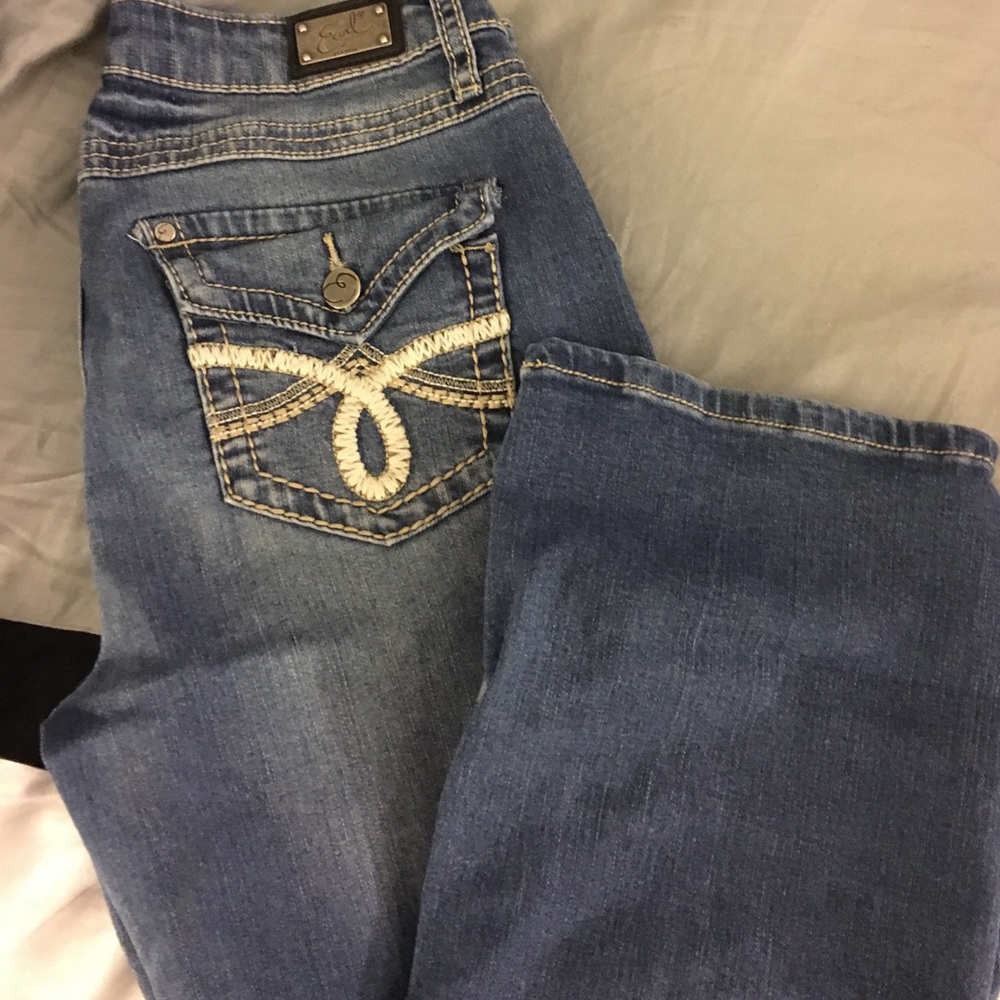 Women's size 6 Earl Jeans