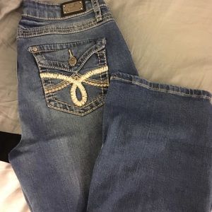 Women's size 6 Earl Jeans