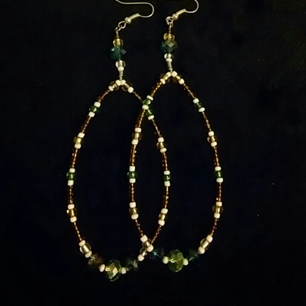 Handcrafted earrings (pair)