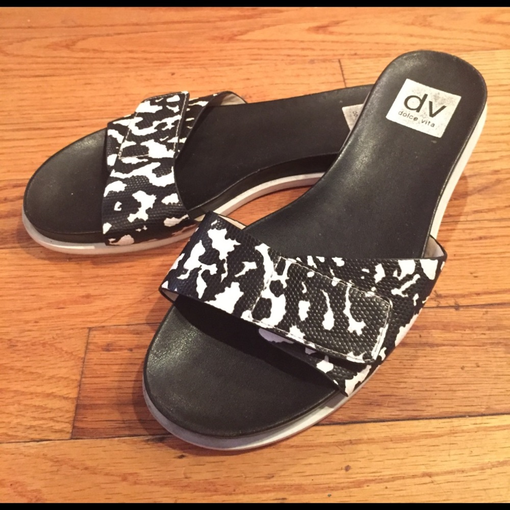 SOLD DV by Dolce Vita Athletic Slide sandal