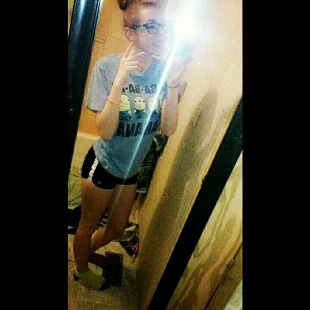 Meet your Posher, Kayla